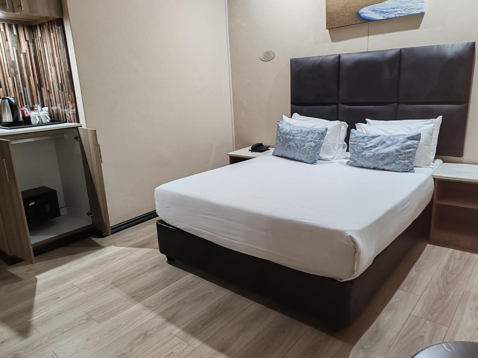 Regal Inn Umhlanga Gateway Durban Bagian luar foto