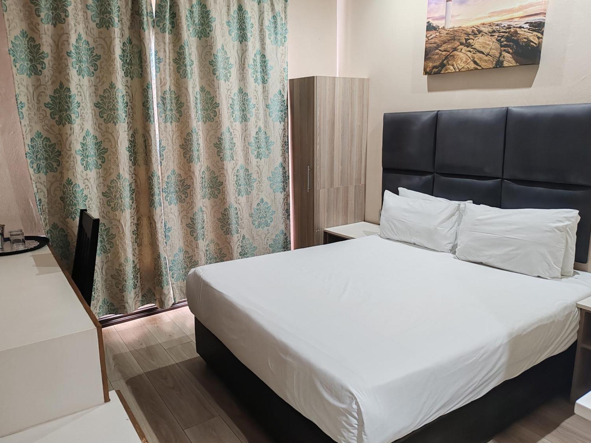 Regal Inn Umhlanga Gateway Durban Bagian luar foto